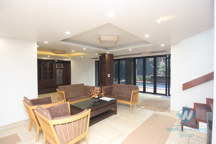 02 floor apartment with swimming for rent in Xuan dieu st, Tay Ho district 